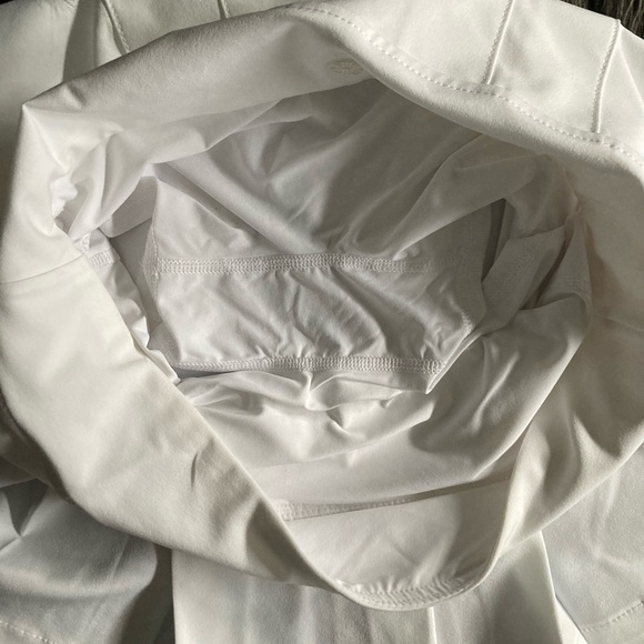 NWT Lilly Pulitzer Luxletic Malaga Skort Size 6 White UPF 50+ Orig $108 Skirt - Picture 9 of 10